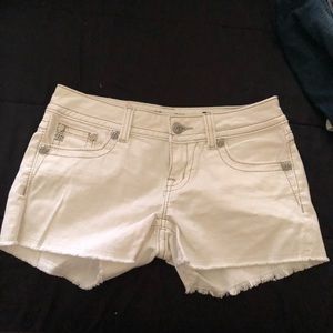 White Miss Me Short size 27
